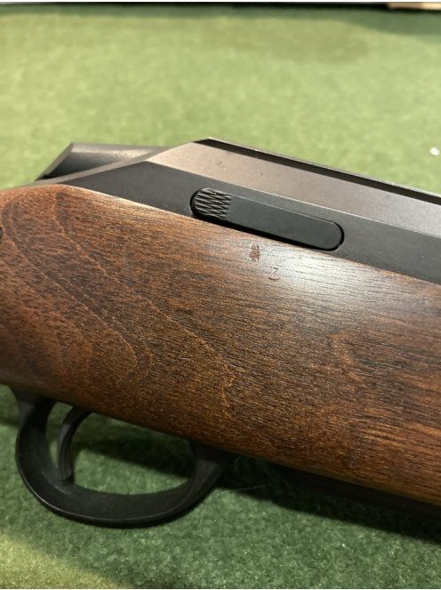 Tikka T3 Hunter 30-06 SPRG irányzékkal gyorsítóval balkezes golyós fegyver